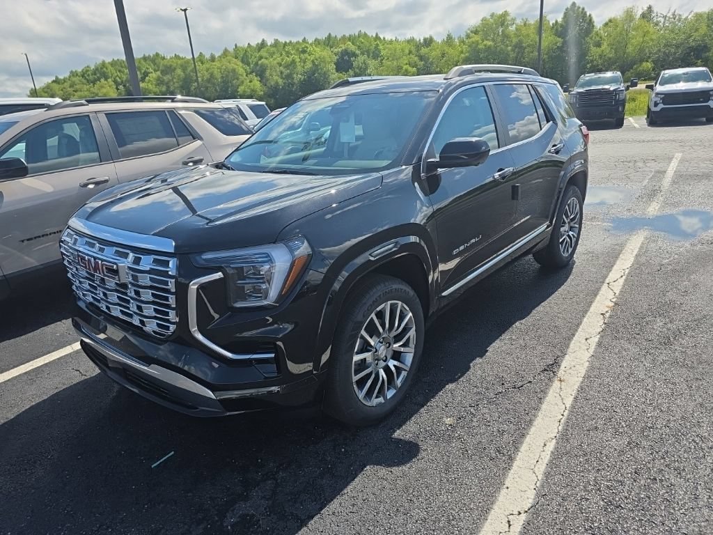New 2026 GMC Terrain Denali AWD/4WD image 3