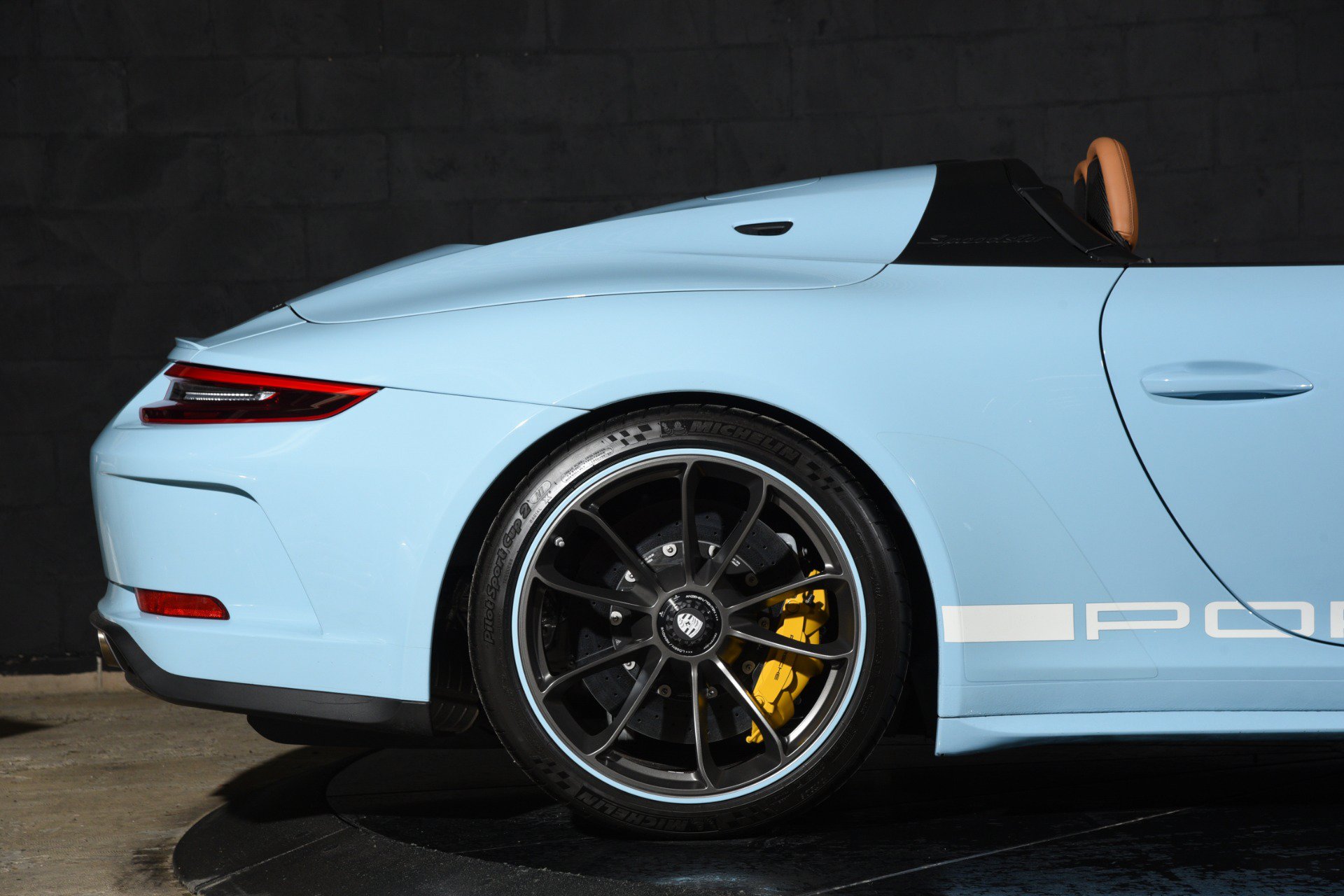 Used 2019 Porsche 911 Speedster RWD image 20