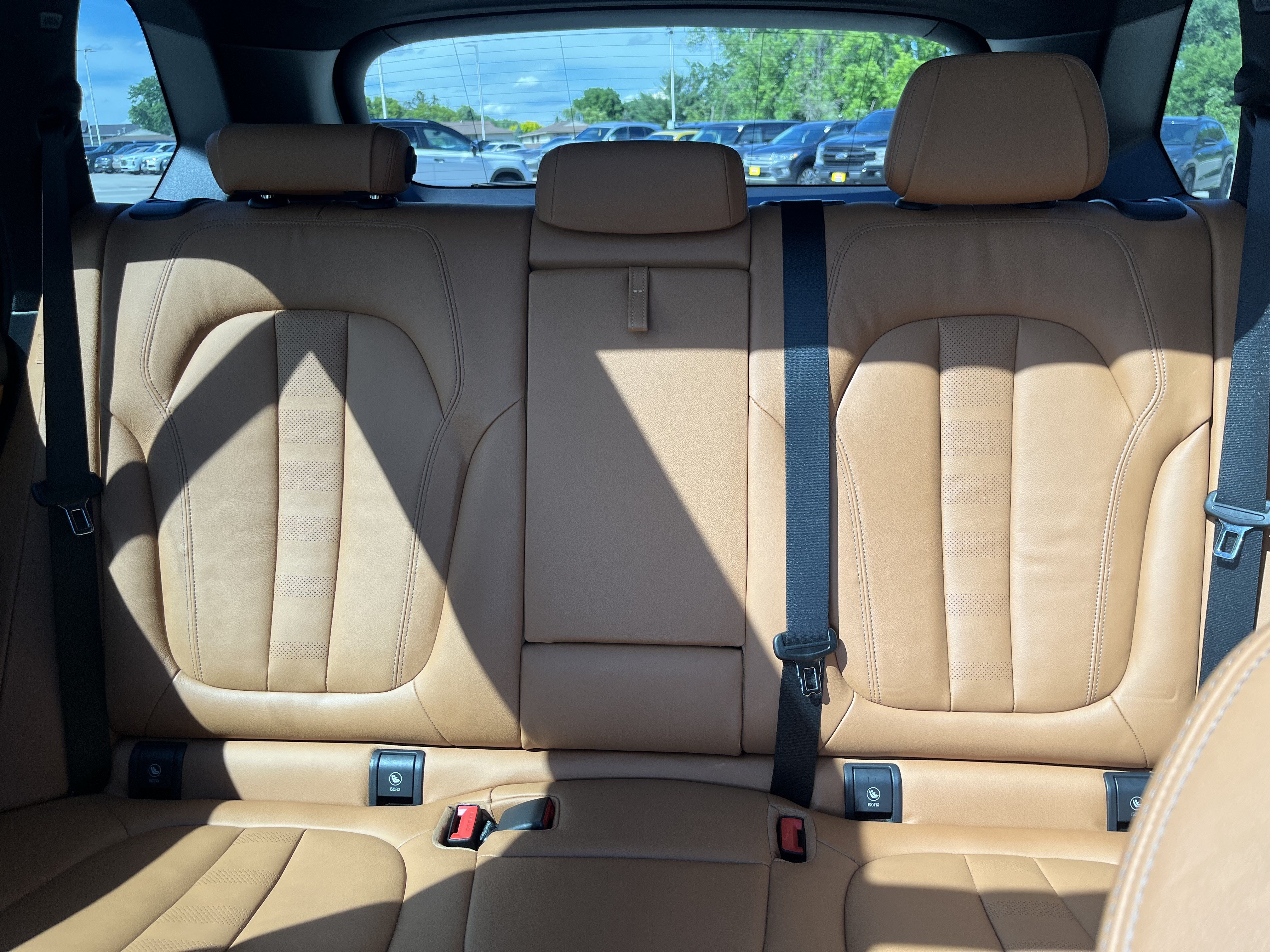 Used 2022 BMW X5 xDrive40i w/ M Sport Package AWD/4WD image 40