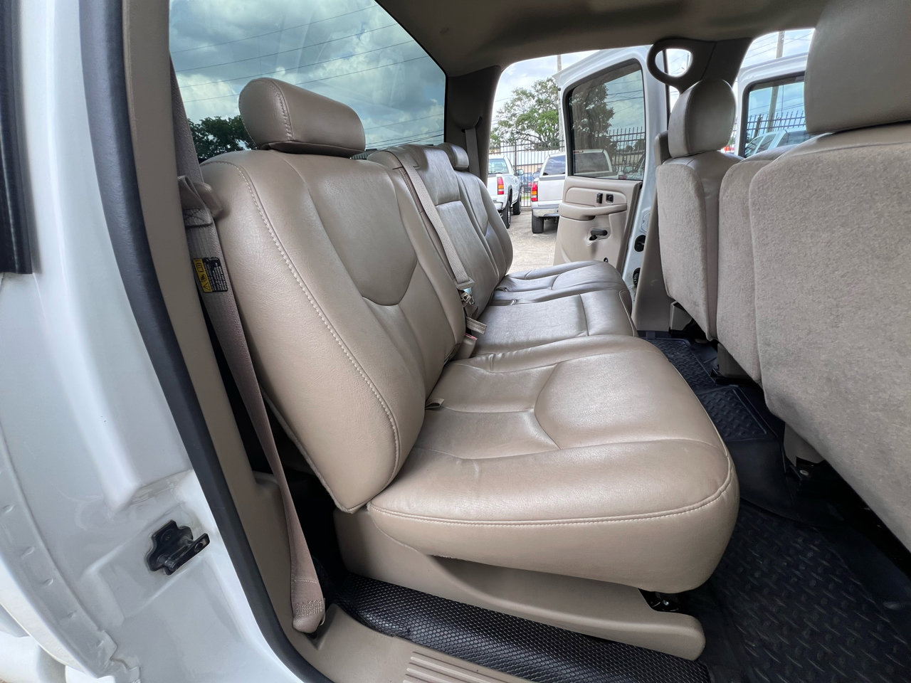 Used 2004 Chevrolet Silverado 2500 W/T image 78