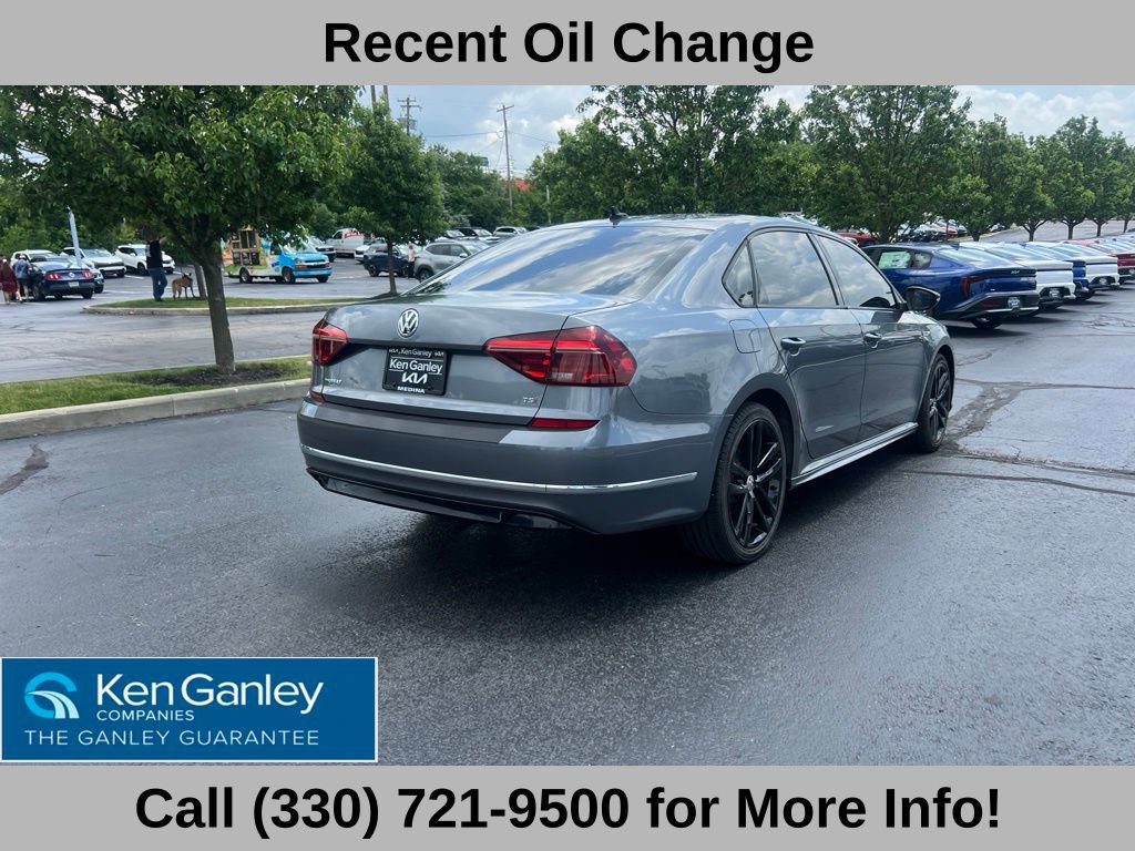 Used 2018 Volkswagen Passat 2.0T R-Line FWD image 8