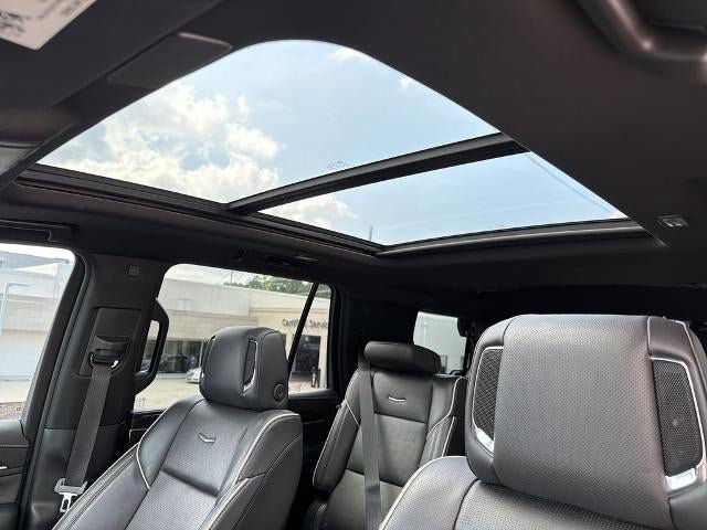 Certified 2022 Cadillac Escalade Premium Luxury AWD/4WD image 26