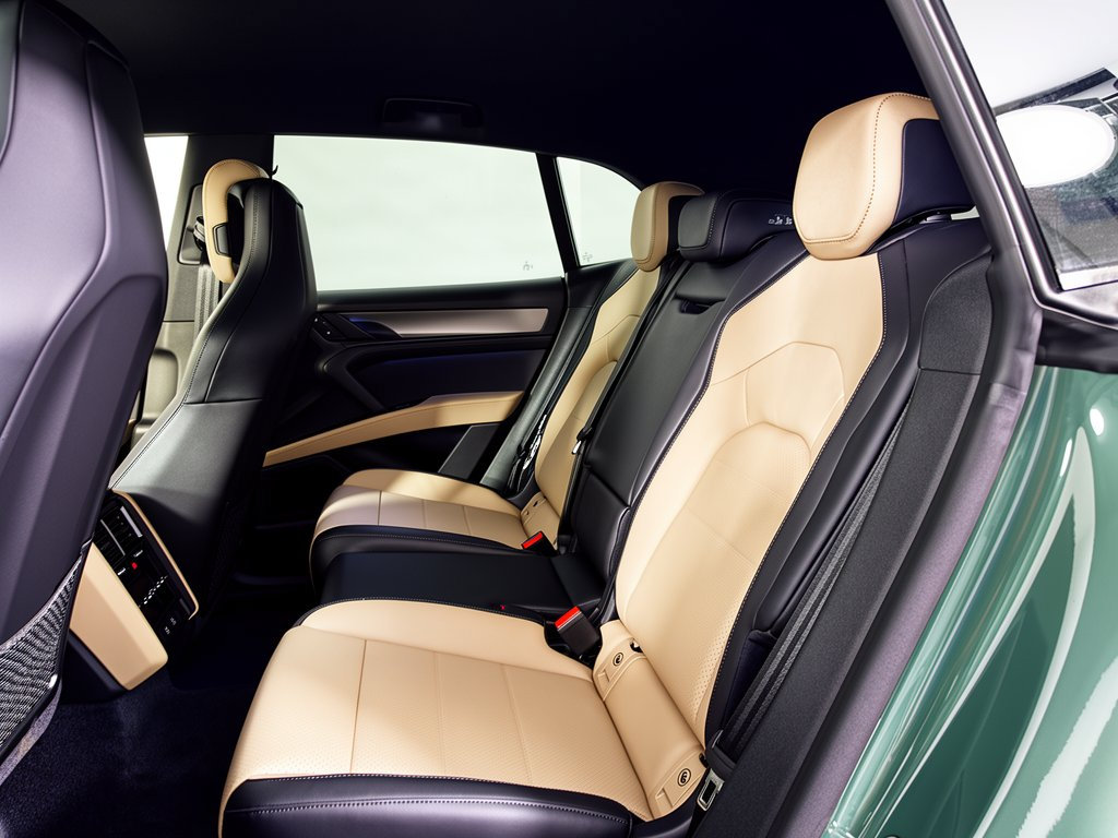 New 2026 Porsche Cayenne S AWD/4WD image 25