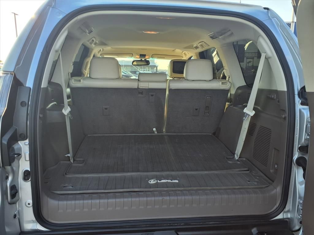 Used 2016 Lexus GX 460 image 17