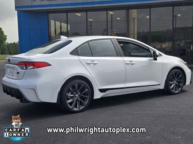 Used 2025 Toyota Corolla SE FWD image 3