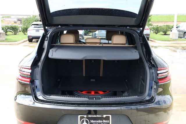 Used 2018 Porsche Macan image 35