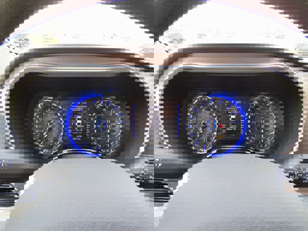 Used 2021 Chrysler Voyager Lxi image 21