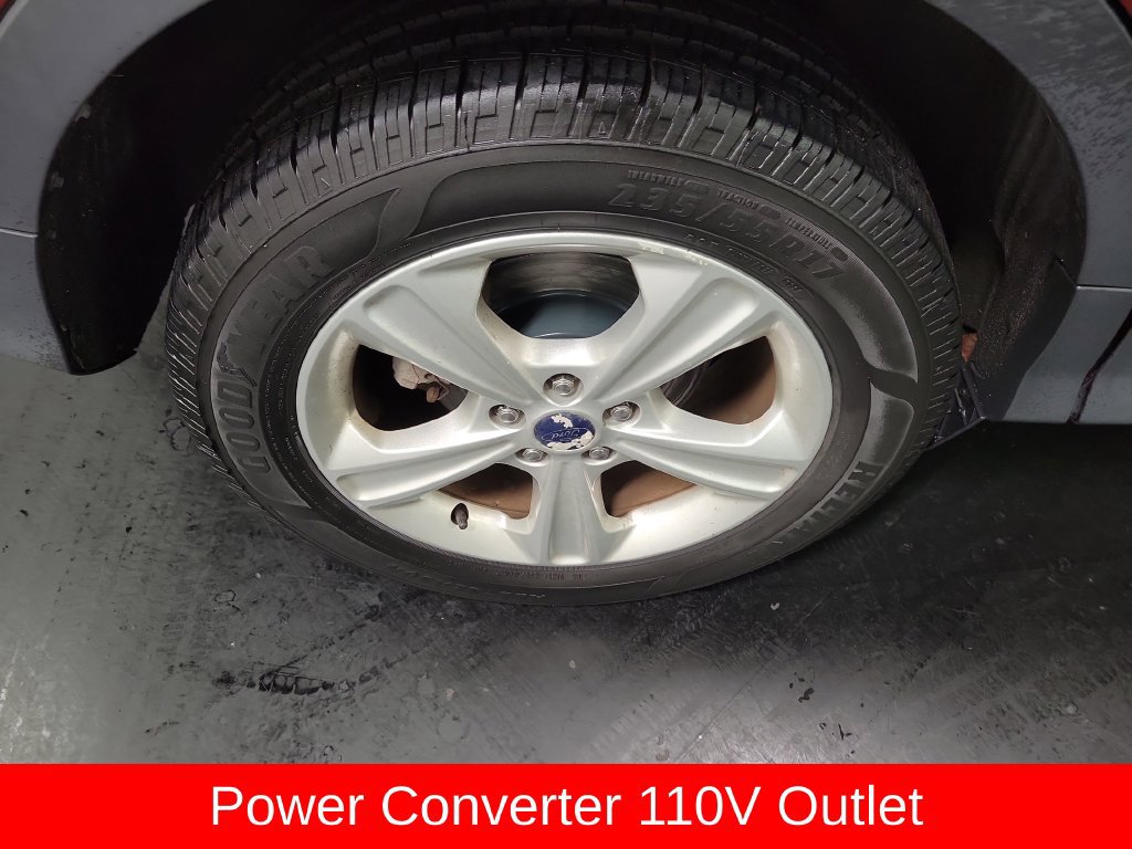 Used 2016 Ford Escape SE w/ Equipment Group 201A AWD/4WD image 12