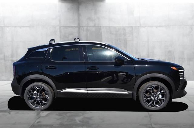 New 2025 Nissan Kicks SR image 5