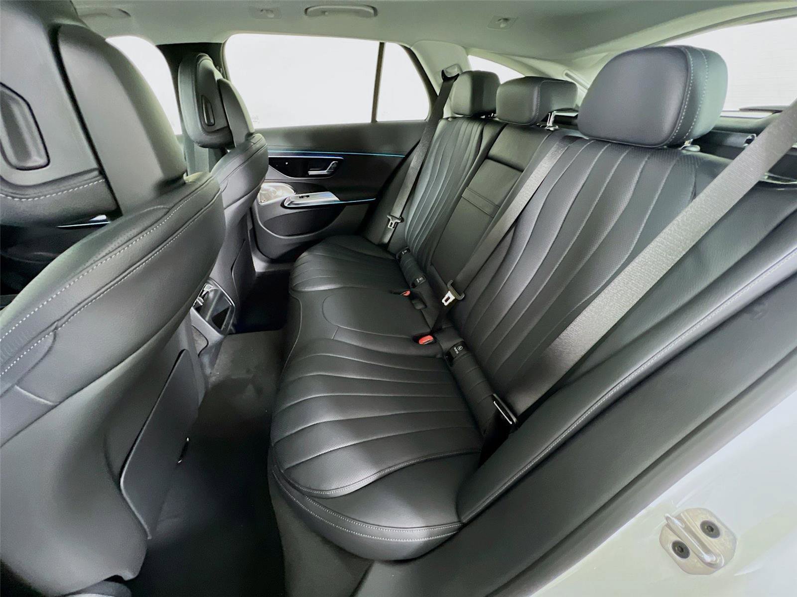 New 2026 Mercedes-Benz E 450 4MATIC All-Terrain Wagon image 25