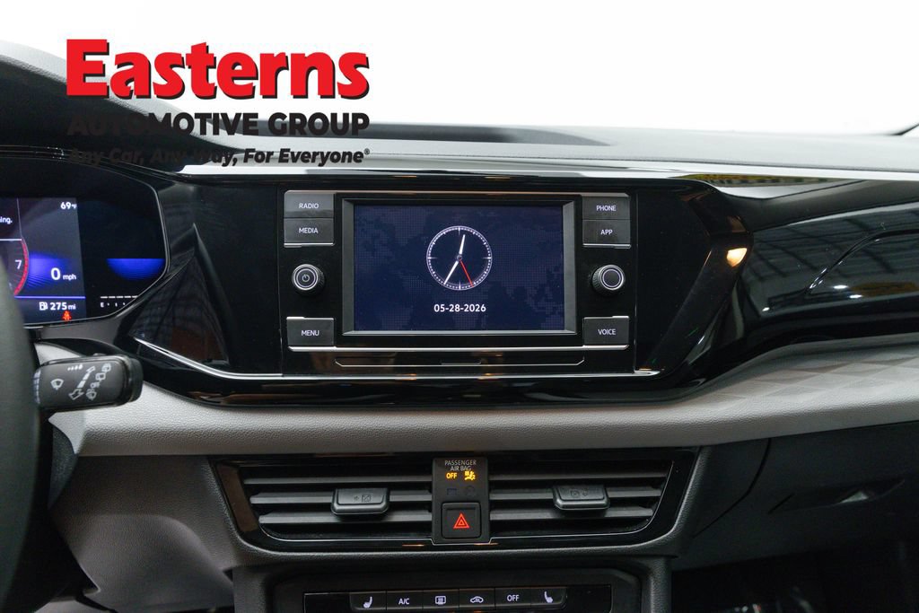 Used 2022 Volkswagen Taos S AWD/4WD image 11