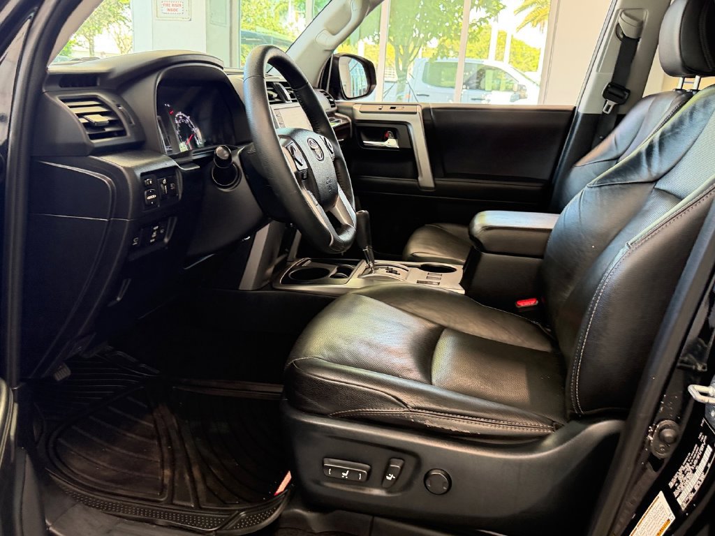 Used 2022 Toyota 4Runner Limited RWD image 6