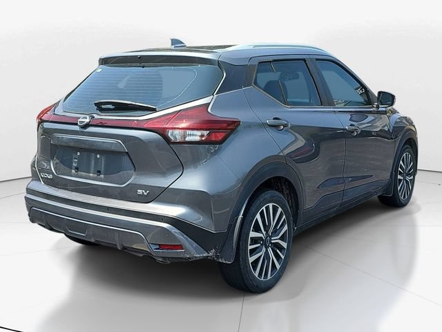 Used 2022 Nissan Kicks SV FWD video 3