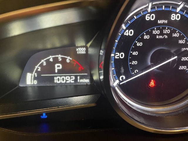 Used 2020 Toyota Yaris XLE image 23