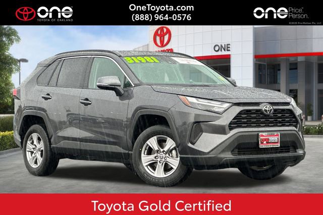 Certified 2025 Toyota RAV4 XLE FWD image 1