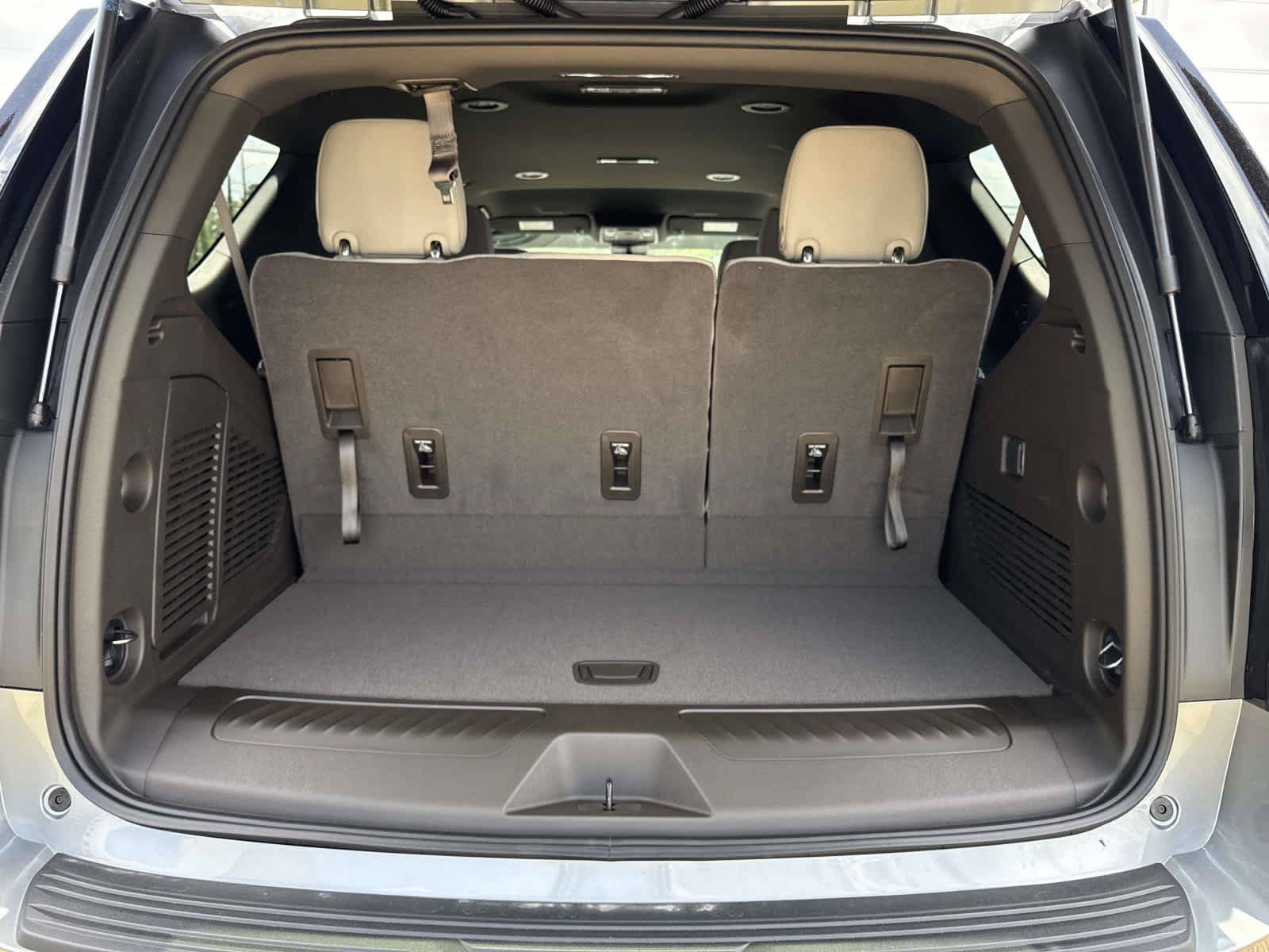 New 2026 Chevrolet Tahoe LS AWD/4WD image 7