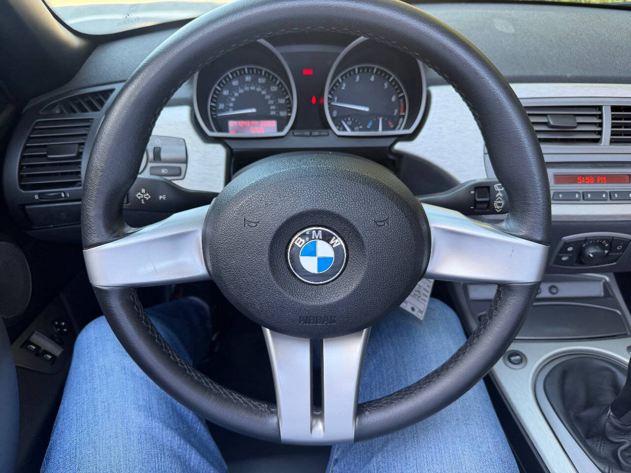 Used 2003 BMW Z4 3.0i RWD image 26