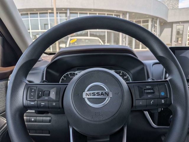 Used 2021 Nissan Rogue SV image 25