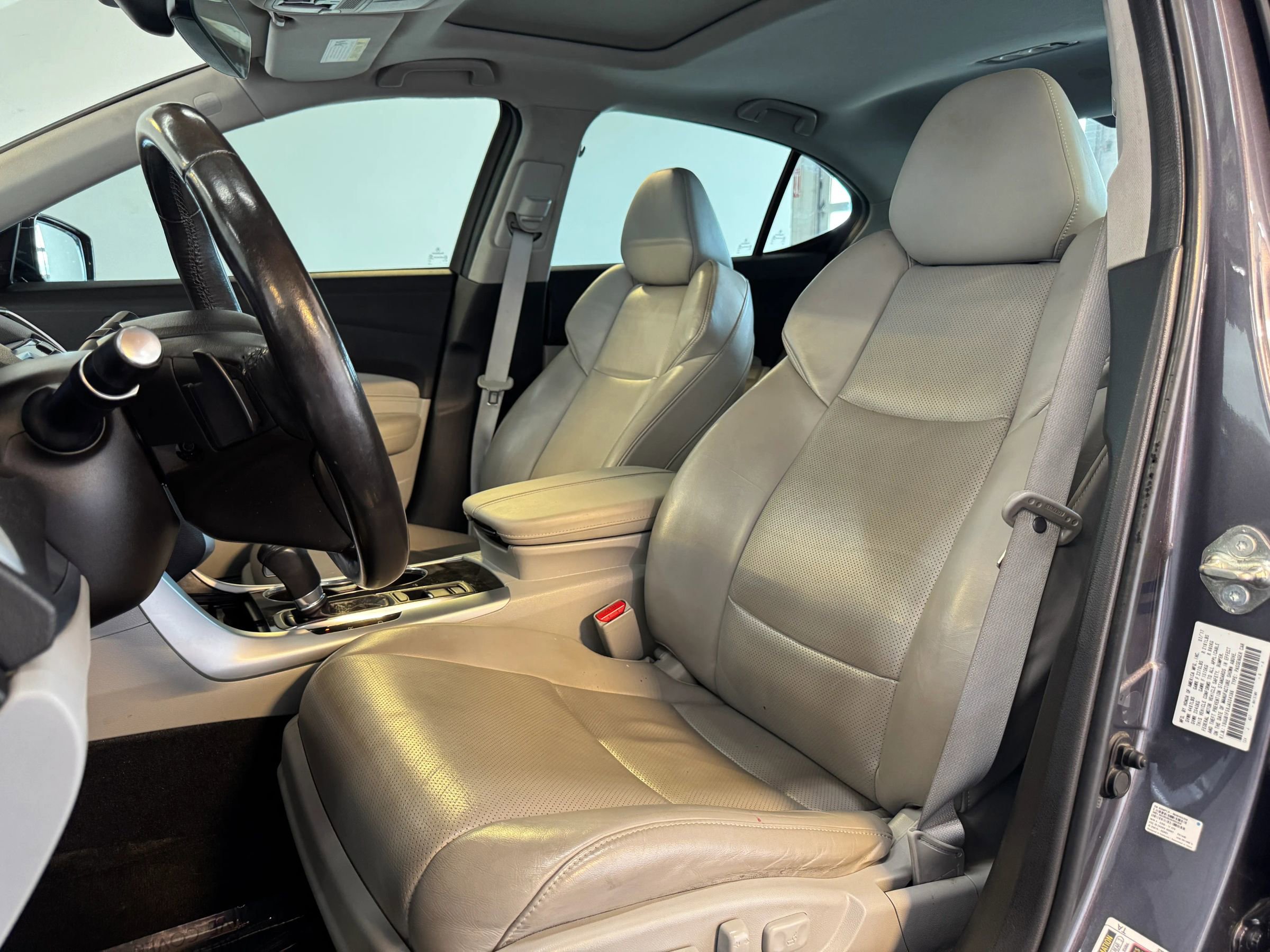 Used 2018 Acura TLX w/ Technology Package image 13