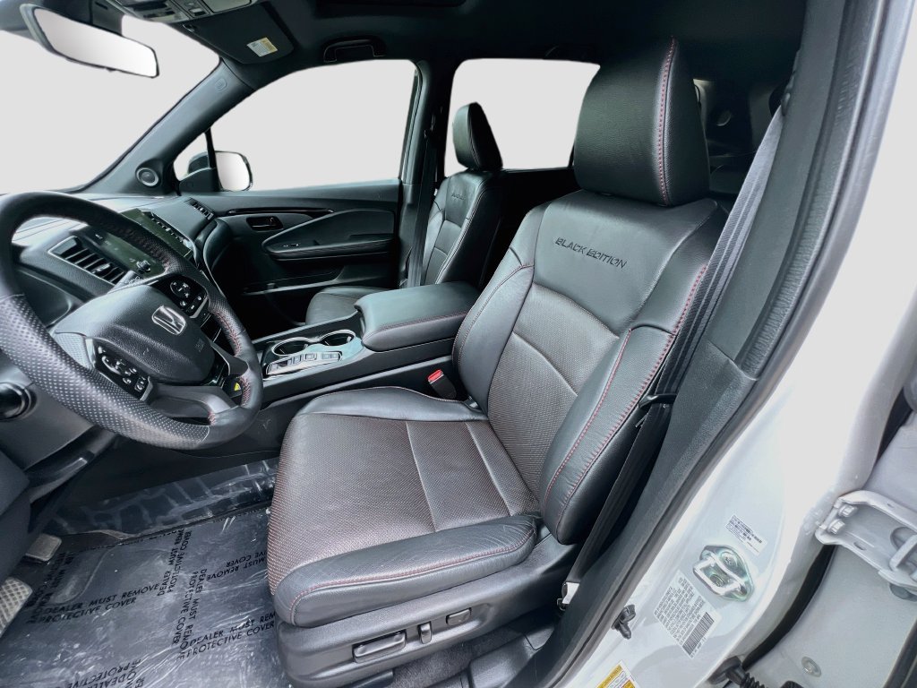 Used 2024 Honda Passport Black Edition image 22