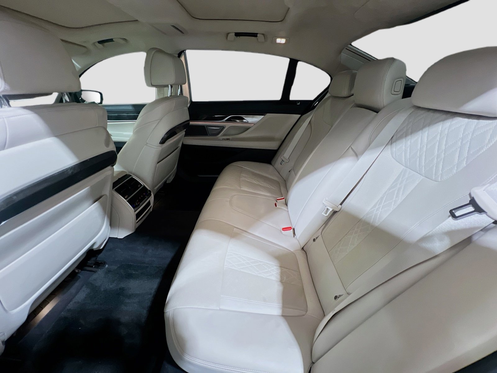 Used 2018 BMW 750i 750i image 19