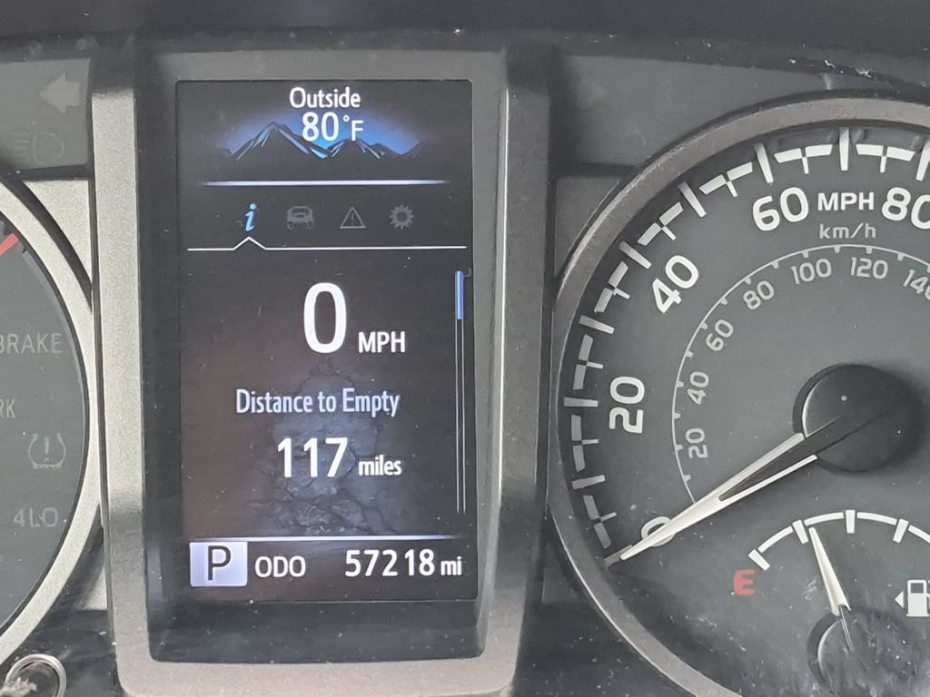 Used 2022 Toyota Tacoma TRD Sport w/ Technology Package RWD image 27