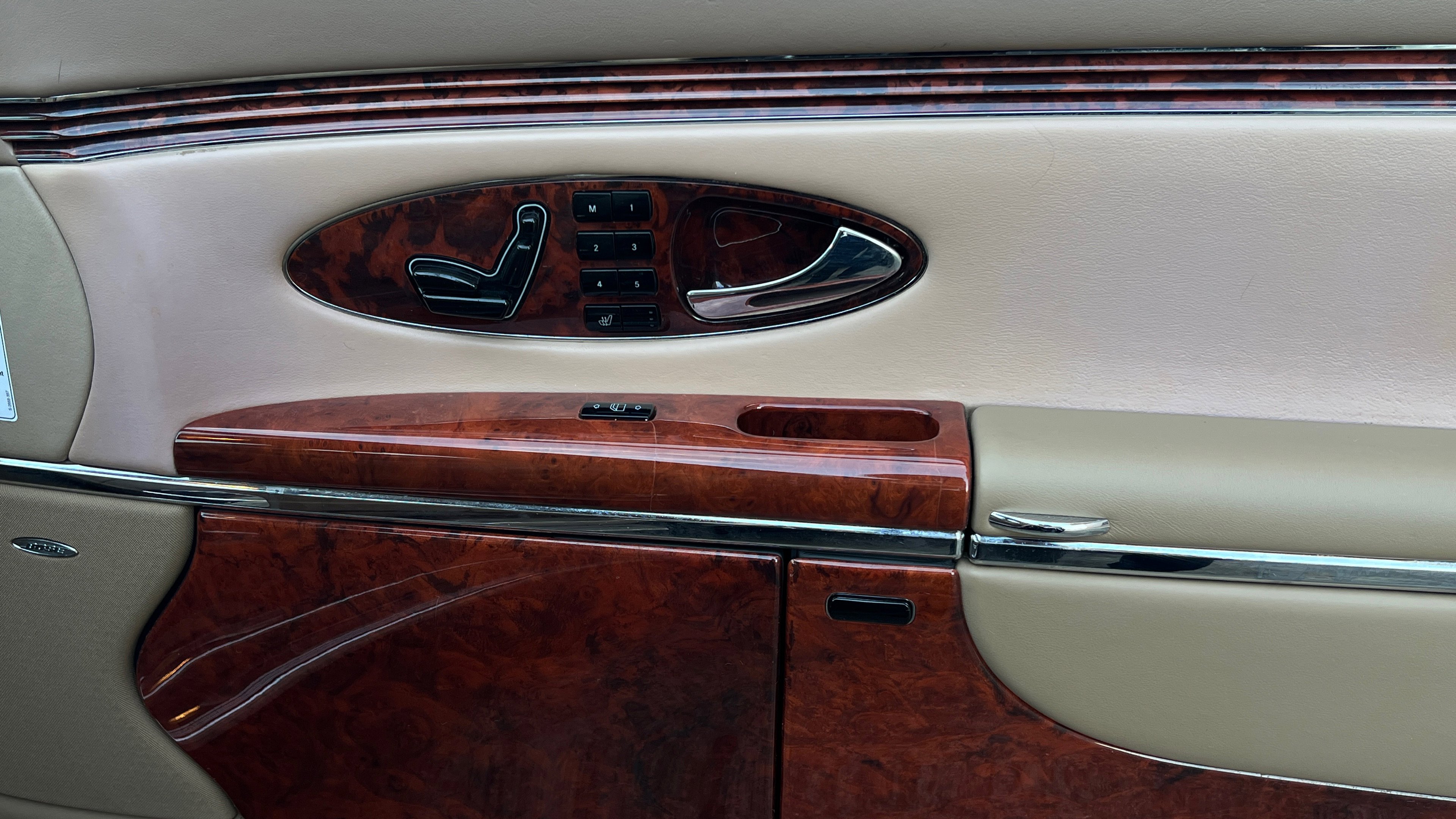 Used 2004 Maybach 57 image 85