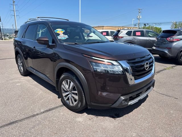 Certified 2022 Nissan Pathfinder SL AWD/4WD image 3