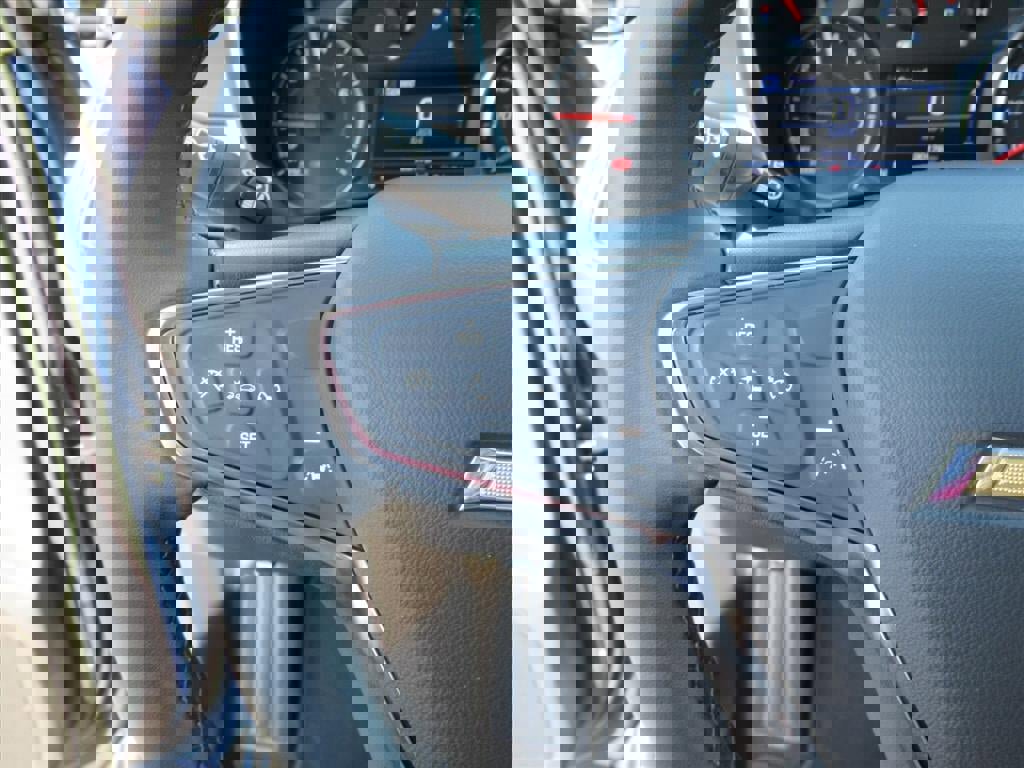 Used 2024 Chevrolet Equinox LT image 19