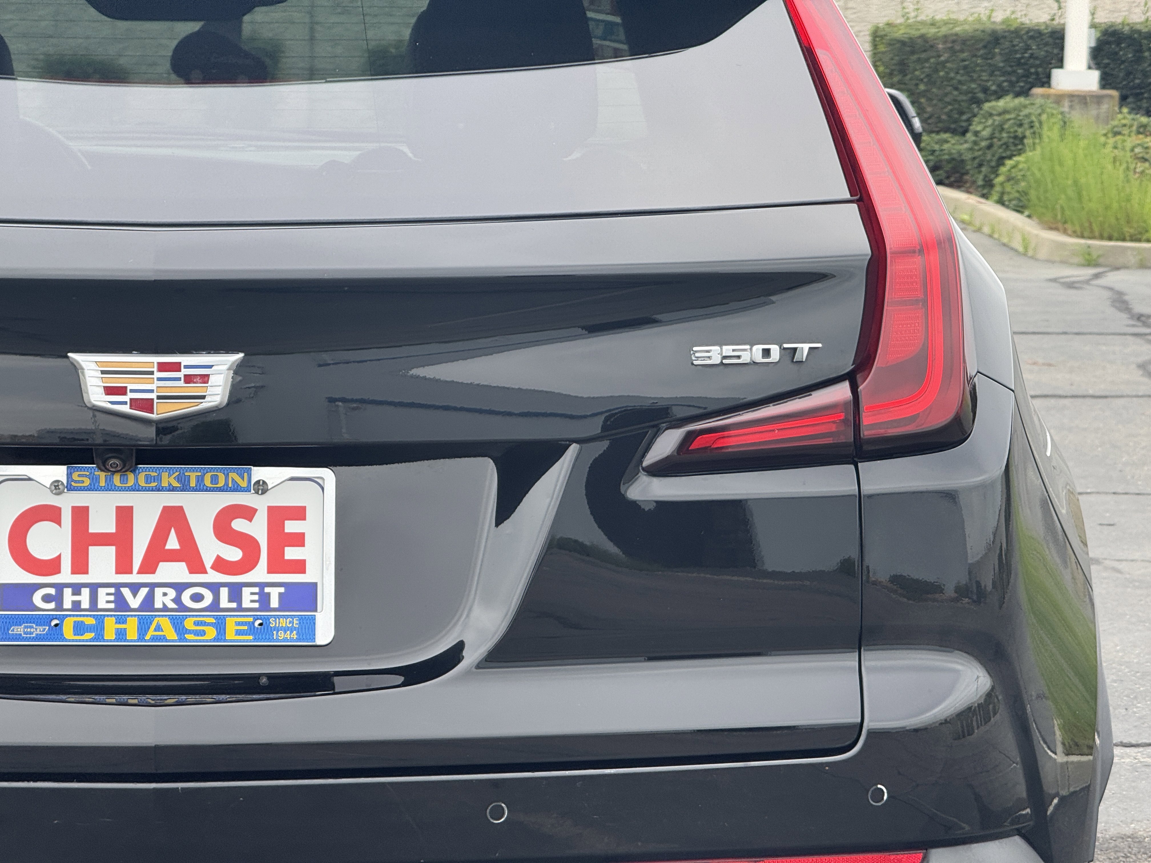 Certified 2023 Cadillac XT4 Premium Luxury AWD/4WD image 8