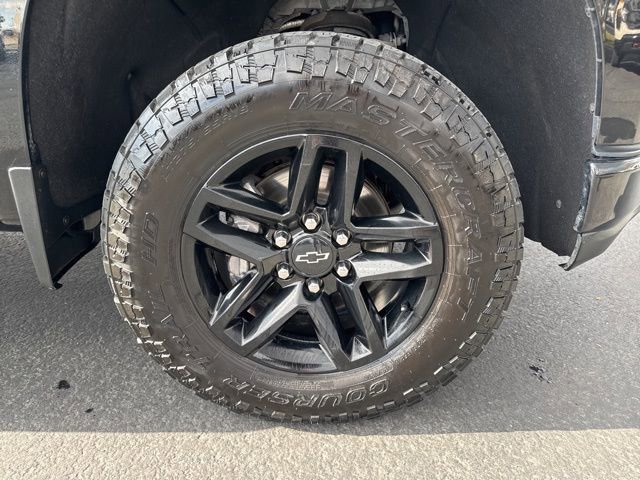 Used 2020 Chevrolet Silverado 1500 LT Trail Boss w/ Convenience Package image 9