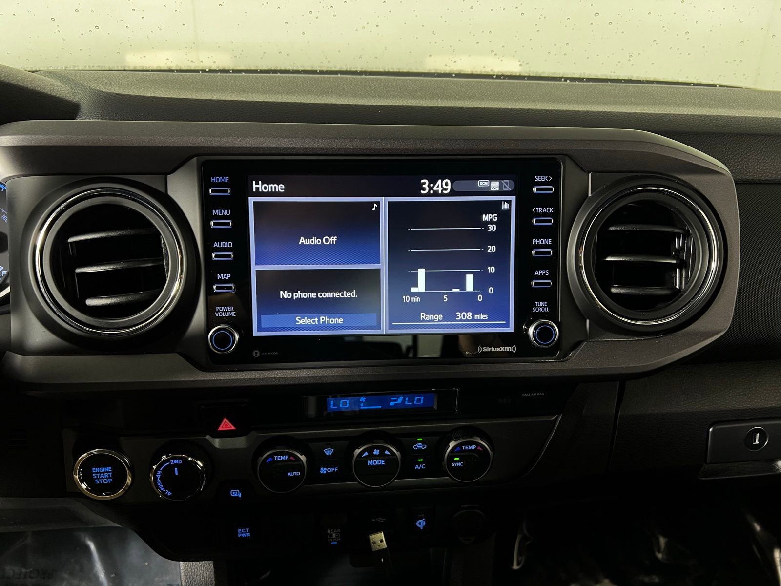 Certified 2023 Toyota Tacoma TRD Off-Road AWD/4WD image 18