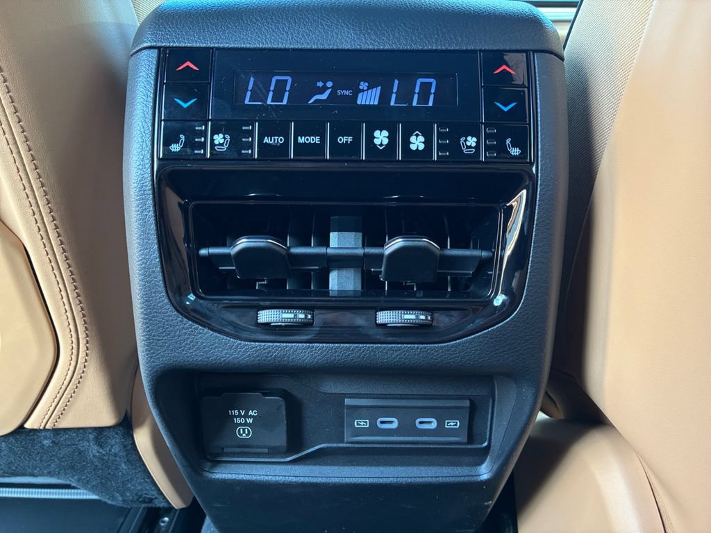 New 2026 Jeep Grand Cherokee Summit w/ Obsidian Package AWD/4WD image 6