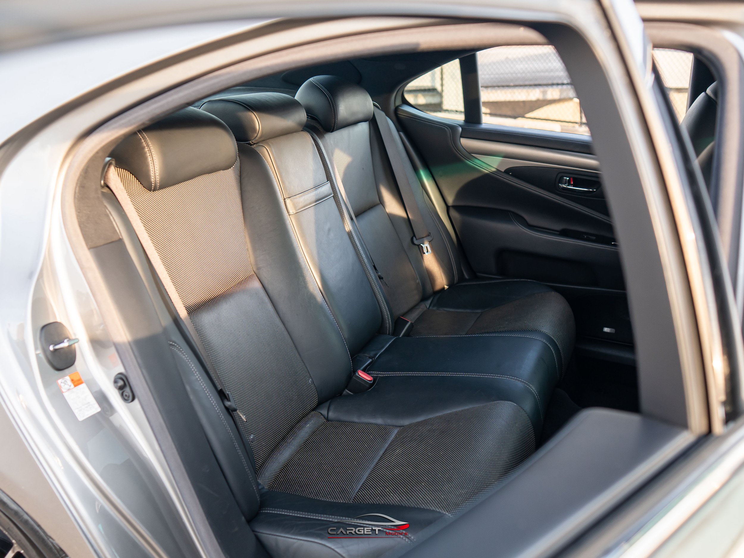 Used 2017 Lexus LS 460 F Sport RWD image 18