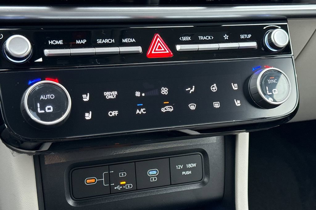 New 2026 Hyundai Tucson Limited AWD/4WD image 18