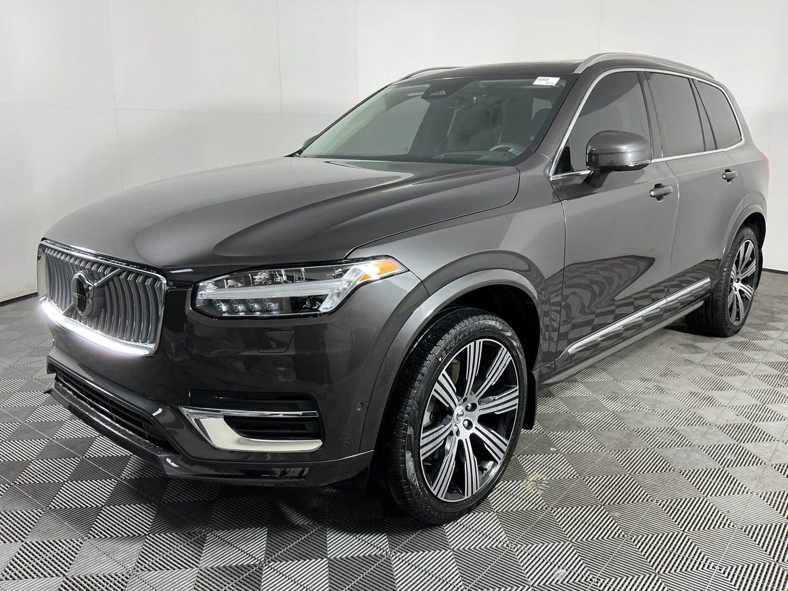 Used 2024 Volvo XC90 B6 Ultimate image 4