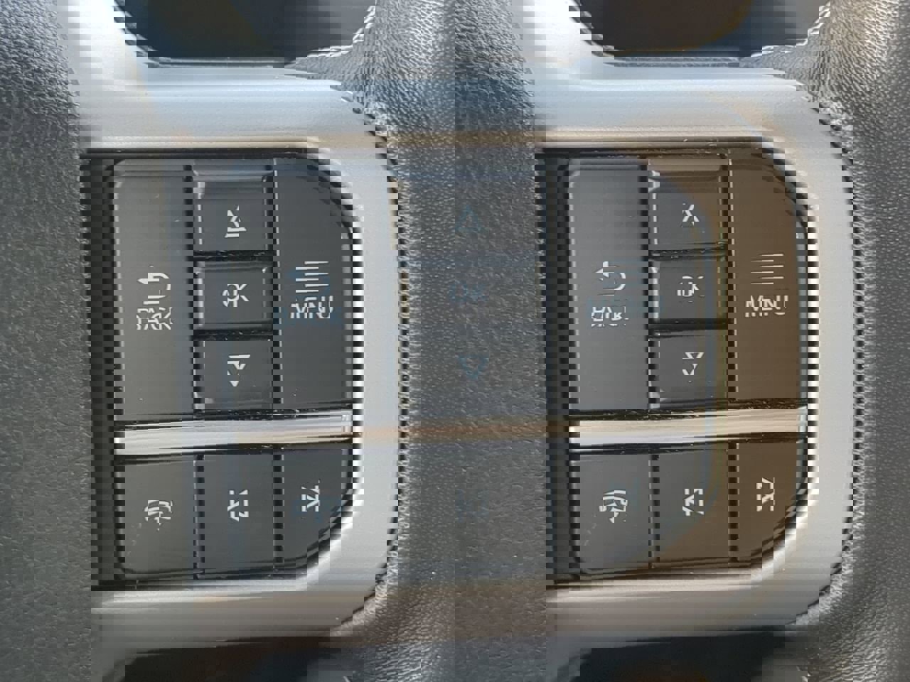 Used 2024 Ford Expedition Limited image 28