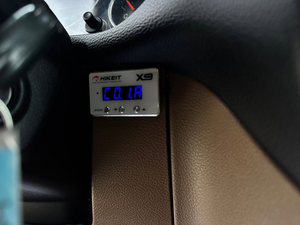 Used 2012 Jeep Wrangler Unlimited Rubicon w/ Dual Top Group image 16