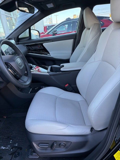 Used 2024 Toyota bZ4X Limited image 2