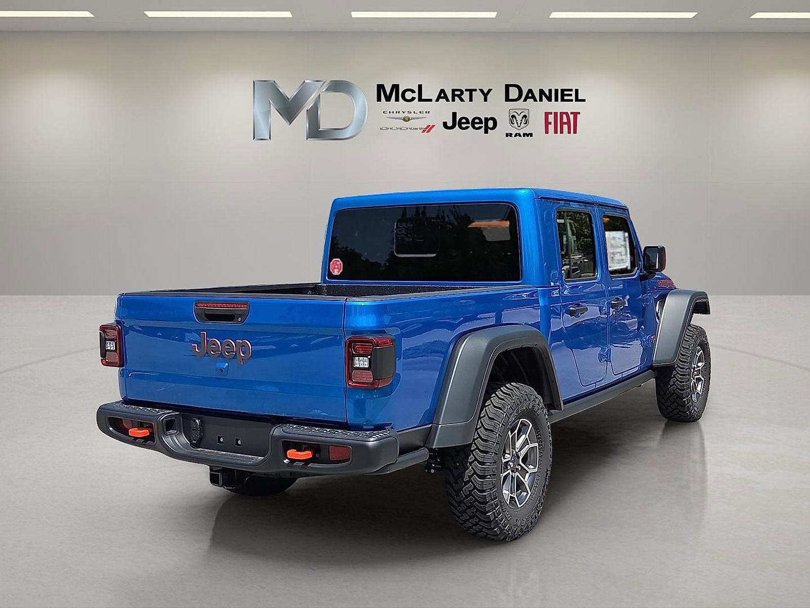 New 2025 Jeep Gladiator Mojave w/ Steel Bumper Group image 5