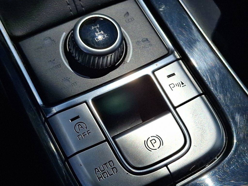Used 2024 Kia Telluride LX AWD/4WD image 26
