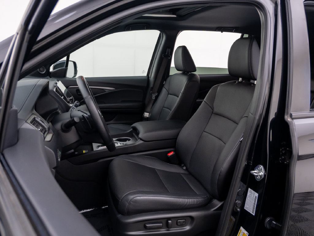 Used 2024 Honda Passport EX-L image 17