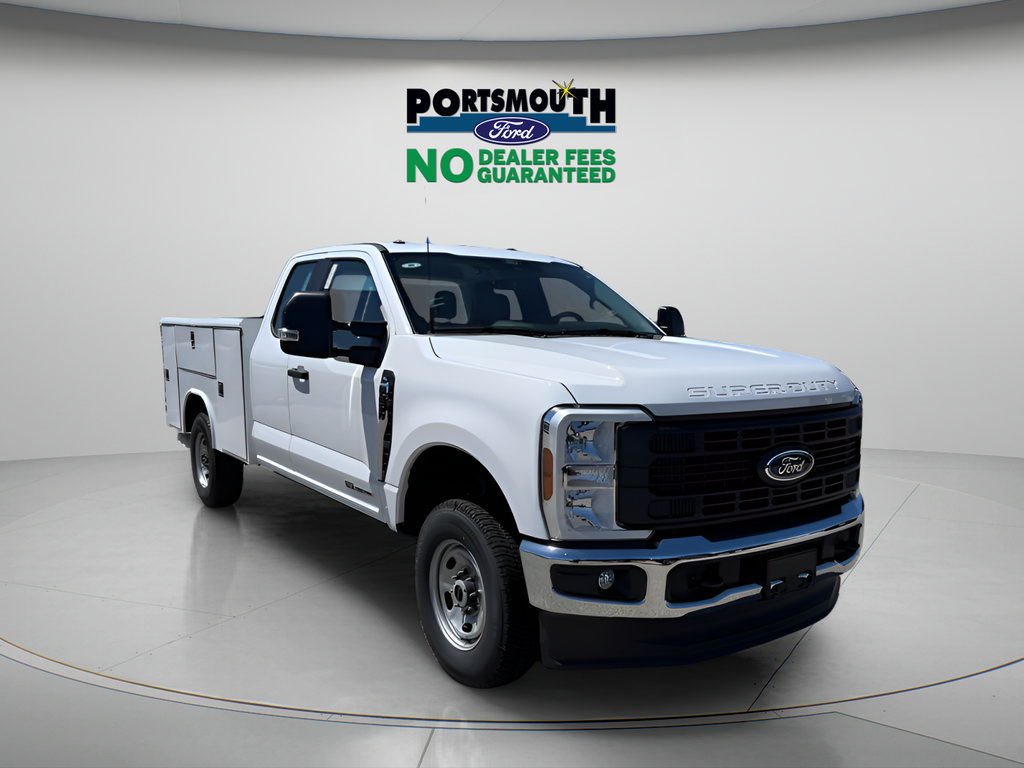 New 2025 Ford F250 XL w/ XL Chrome Package AWD/4WD 360° Tour