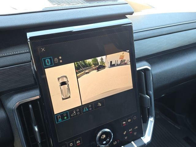 Used 2025 GMC Acadia Elevation w/ Elevation Premium Package image 32