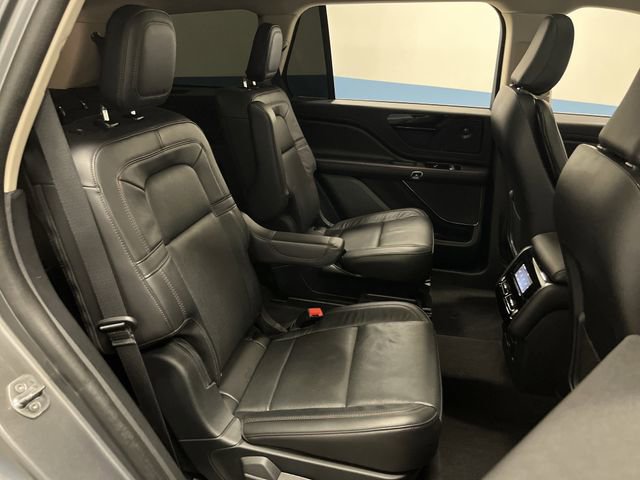 Used 2023 Lincoln Aviator Reserve w/ Elements Package Plus image 32