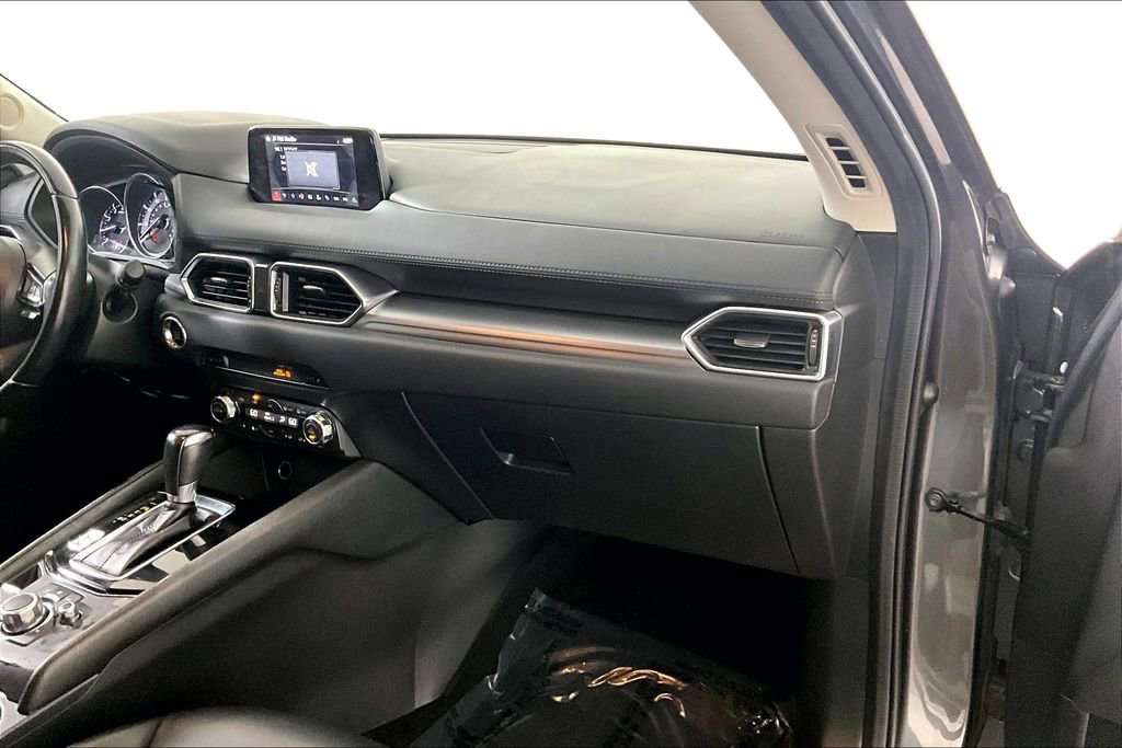 Used 2018 MAZDA CX-5 Touring image 16