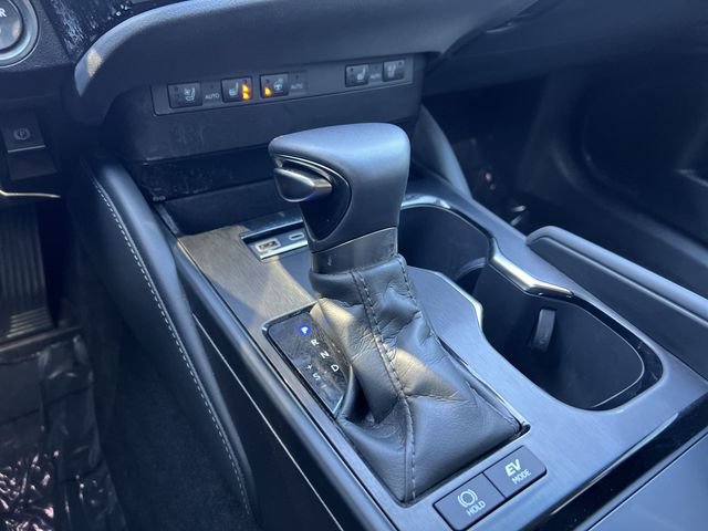 Used 2025 Lexus ES 300h w/ Premium Package image 18