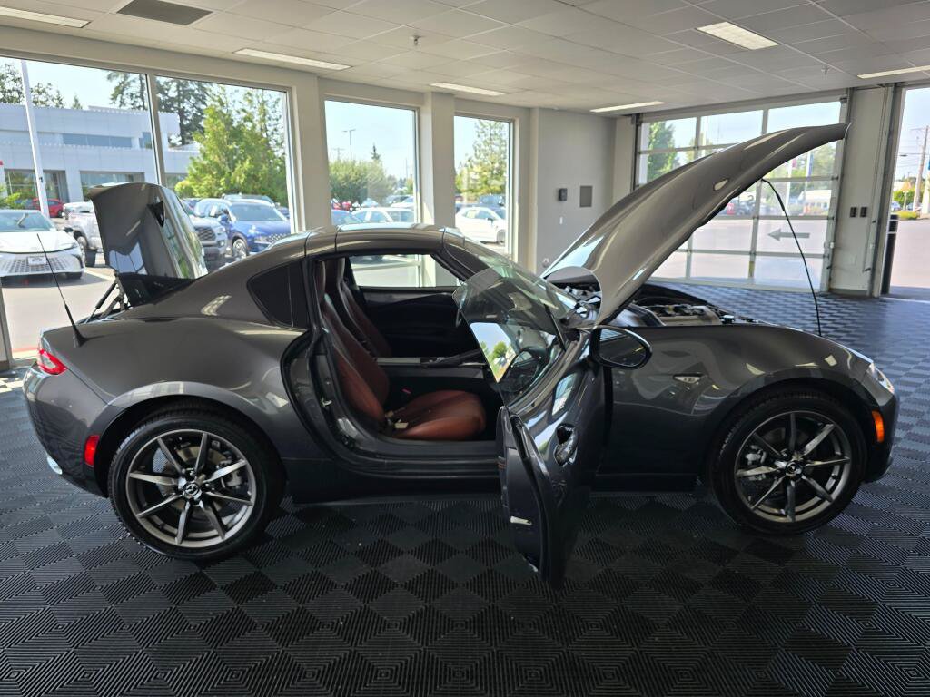 Used 2023 MAZDA MX-5 Miata Grand Touring RWD image 17