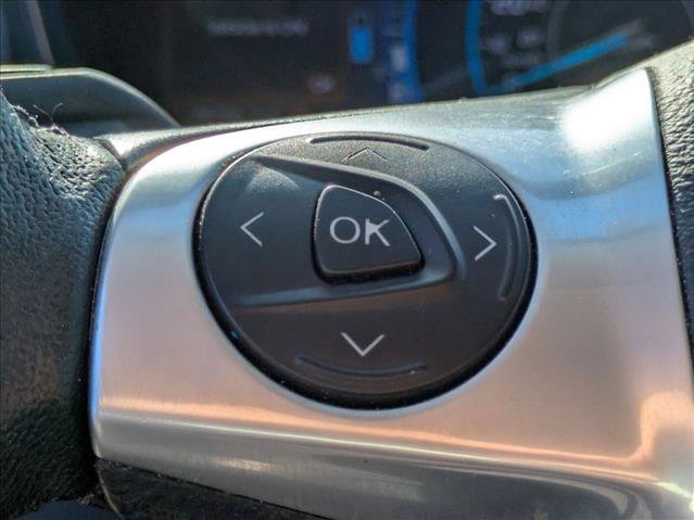 Used 2017 Ford C-MAX Energi SE FWD image 12