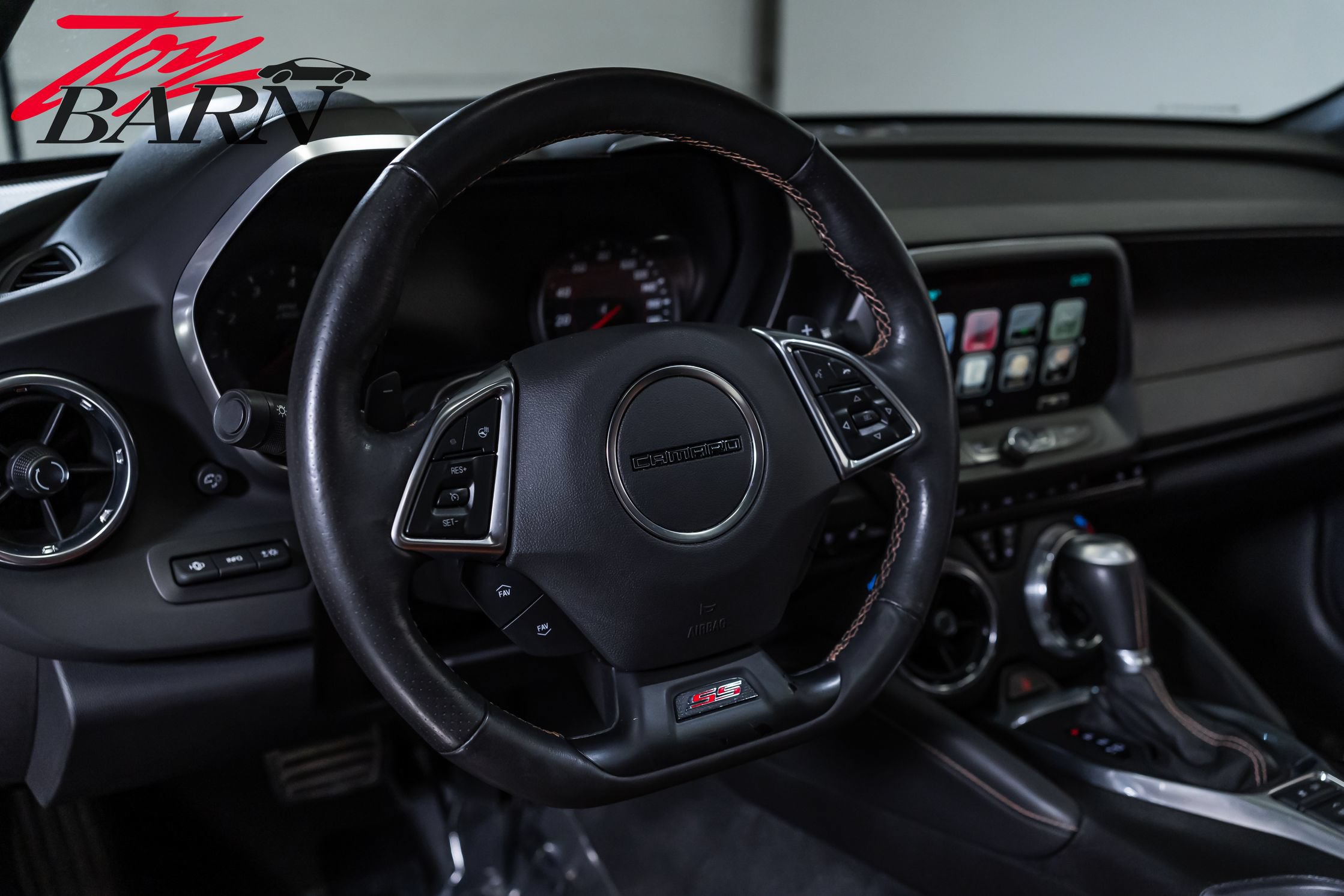 Used 2016 Chevrolet Camaro SS RWD image 28
